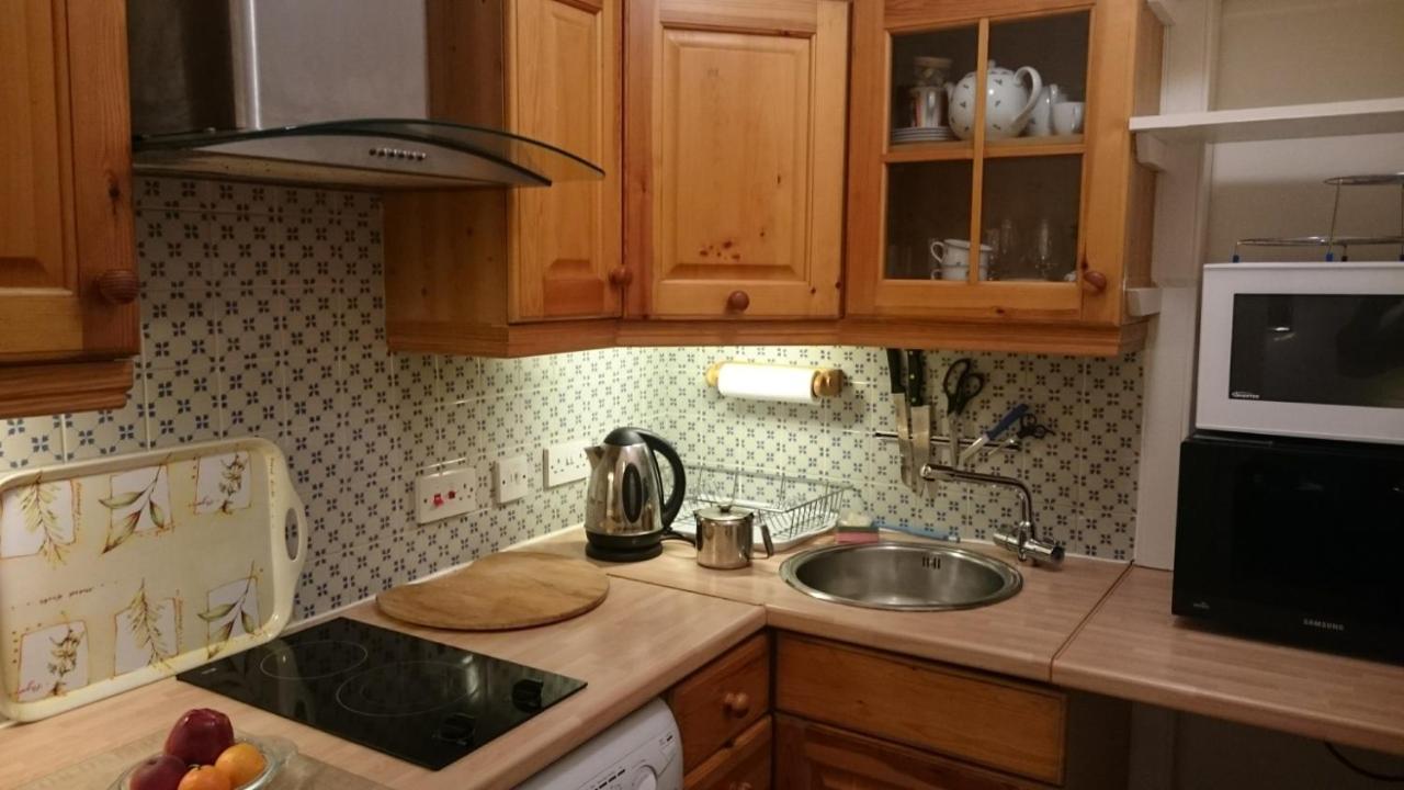 Royal Mile Apartment, 1 Minute From The Castle. Edimburgo Exterior foto